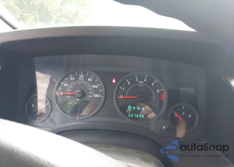 2008 Jeep Patriot Sport из США, поврежденный, VIN 1J8FT28W28D713825